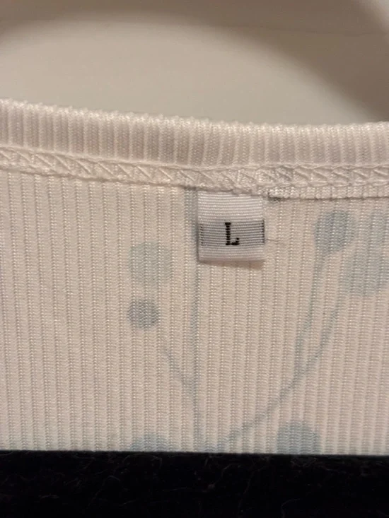 Floral V-Neck Sleeveless Tank Top - White with Blue & Peach Flowers - Picture 3 of 4